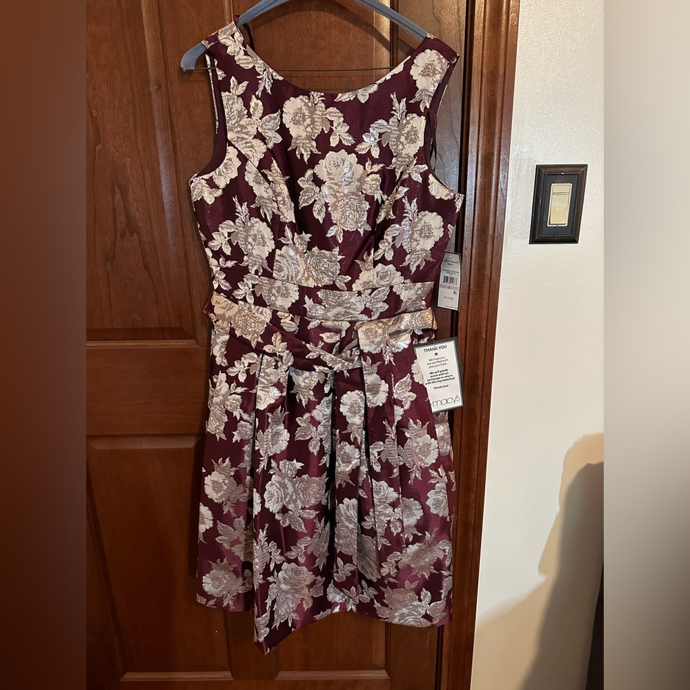 NWT Jessica Howard cocktail dress - size 6